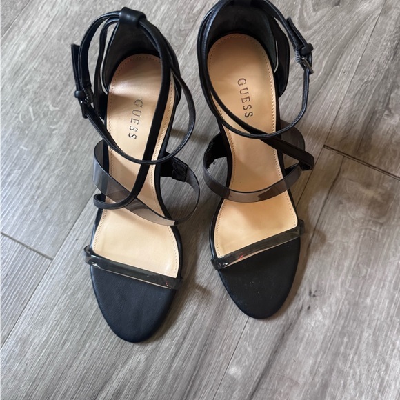 Guess Black Elegant Heels - Picture 1 of 3